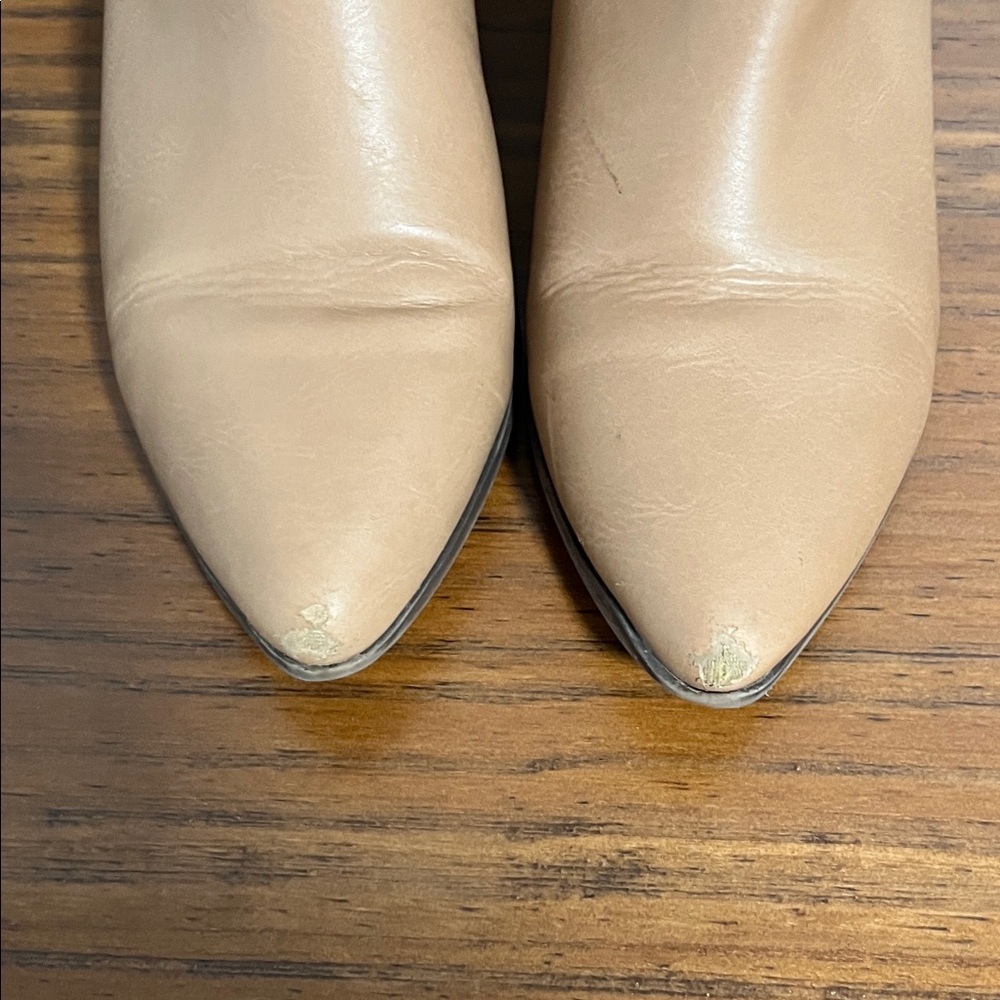 Universal Thread Tan Heeled Boots - Picture 4 of 4